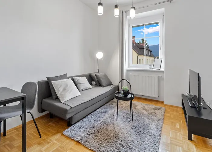 Farawayhomes Krieglach #10 شقة *